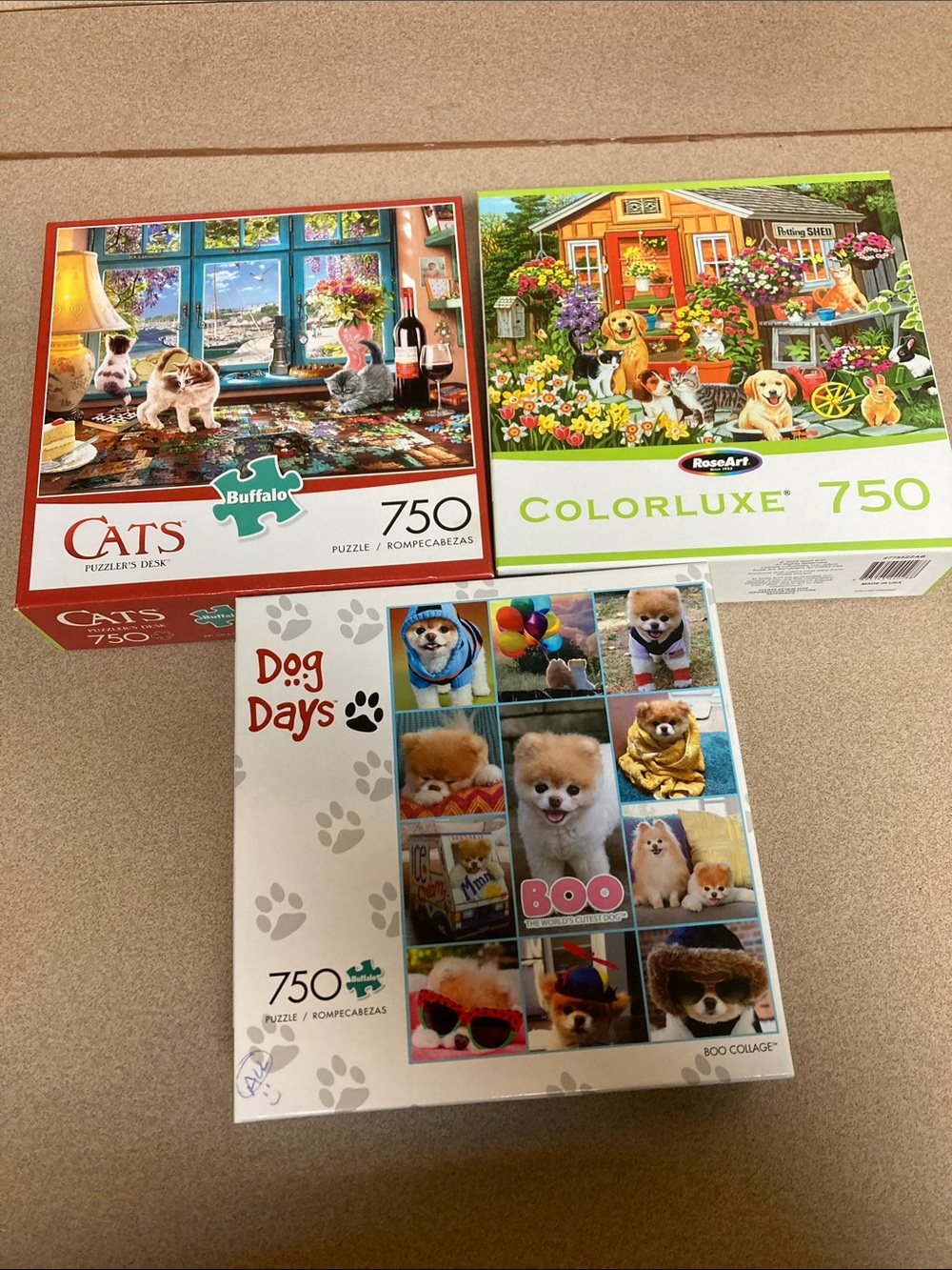 Three 750-Piece Jigsaw Puzzle - - Dogs and cats